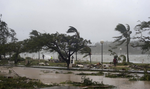 Мощен циклон удари Вануату (Видео) - 1