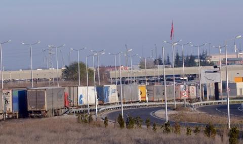 Тираджии плашат с блокада на границата - 1