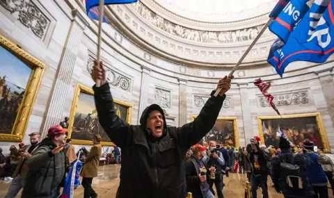 Затишие пред буря зад Океана! Поддръжниците на Доналд Тръмп призовават за всенародни бунтове и насилие  - 1