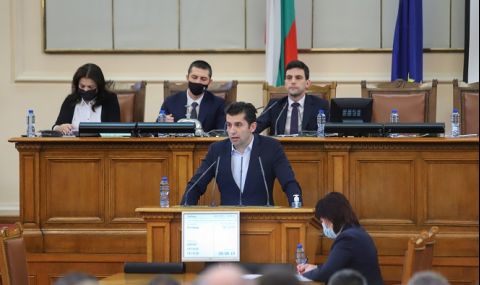Петков пред НС: Няма да сме пасивни консуматори на сигурност - 1