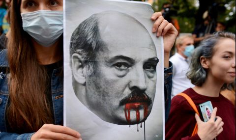 Диктаторът Лукашенко забрани журналистиката - 1