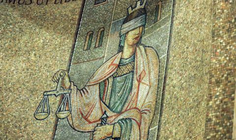 "Българския вълк от Уолстрийт" се сдоби с обвинение за "измама в особено големи размери" - 1