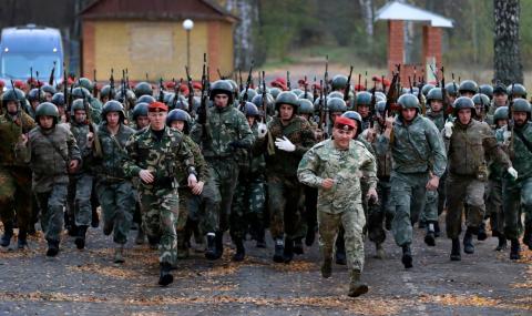 Ефектът на доминото: Русия разполага войски в Беларус - 1
