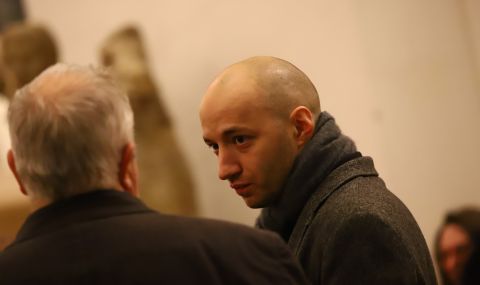 Политолог: Войната в Украйна би могла да бъде "спояващ механизъм" за съставяне на редовен кабинет - 1