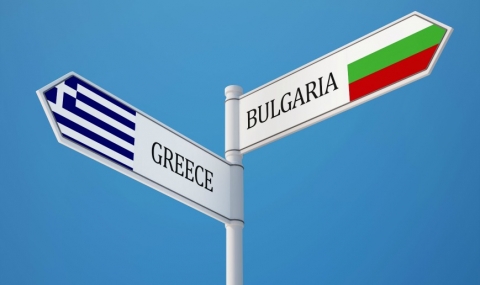 Все повече гърци искат да живеят в... България - 1