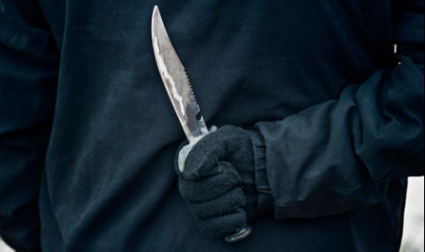 Жена намушка с нож мъжа си в Първомай - 1