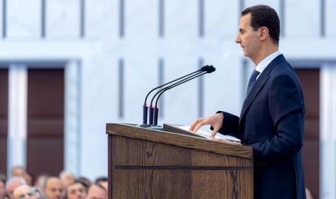Криза в Дамаск! Сирия повиши заплатите на държавните служители със 100% и премахна субсидиите за бензина - 1