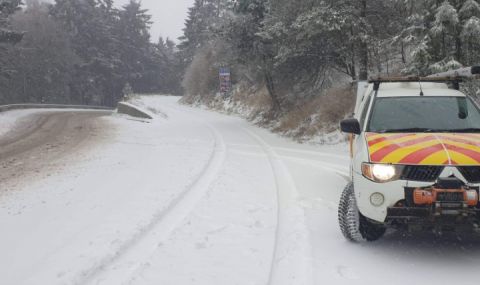 Няма затворени пътища в Северна България след първия сняг - 1