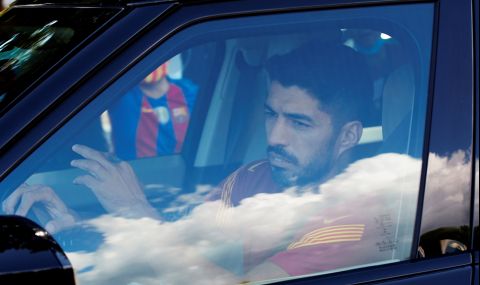 От Барселона изгонили Суарес, защото искал нов четиригодишен договор - 1