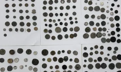 Митничари откриха стотици контрабандни старинни монети в турски тир на Капитан Андреево - 1