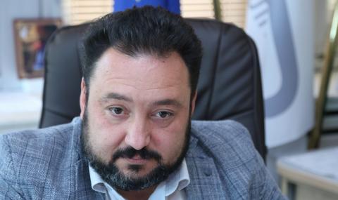 Уволненият шеф на БНР: СЕМ показа, че играе над законите - 1