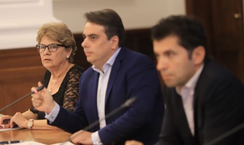 Кабинетът "Борисов 3" е раздал милиарди левове без обществени поръчки - 1