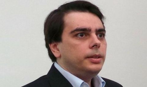 Асен Василев съди Делян Добрев за 250 000 лв. - 1