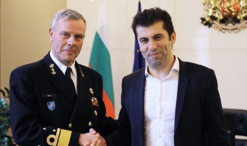 Петков се срещна с адмирал Роб Бауер  - 1
