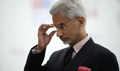 Индийският външен министър предупреди Пакистан: Ще отговорим твърдо на всяка военна атака - 1