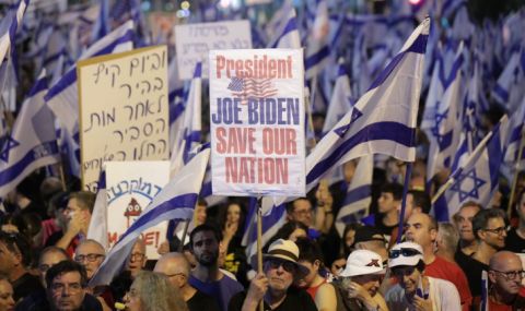 Отново десетки хиляди излязоха поулиците в Израел  срещу плановете на правителството да ускори спорна съдебна реформа - 1