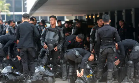 Китай призова Индонезия да пази китайските граждани - 1