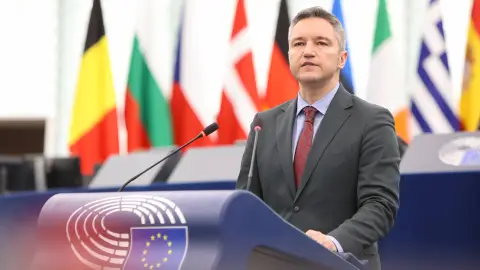 Кристиан Вигенин заминава за Улан Батор за участие в конференция на ООН - 1