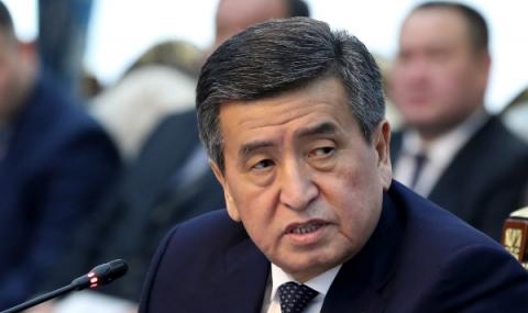 Президентът на Киргизстан обяви своето оттегляне - 1