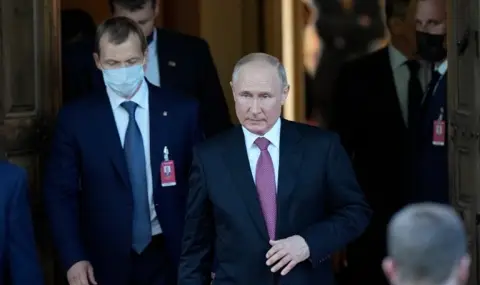 Кризата с горивата срива рейтинга на Путин - 1