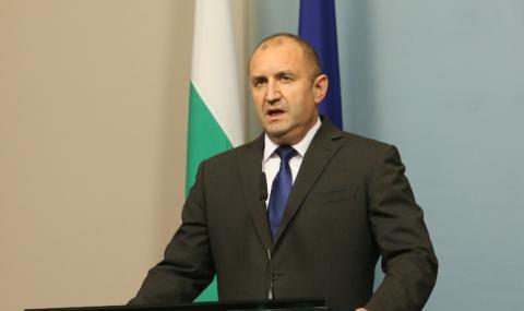 Президентът към полицаите: Изпълнявайте дълга си с чест и достойнство! - 1