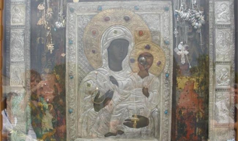 Връщането на чудотворната икона на Черната Богородица в Созопол - 1