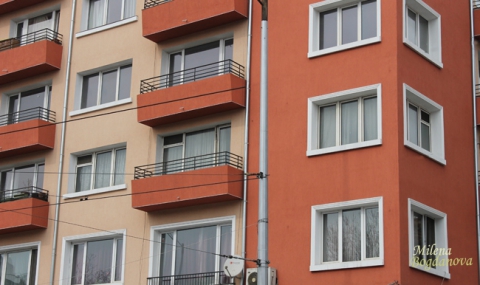 Лек ръст на цените на жилища в София - 1