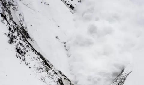 На много места има лавинна опасност - 1