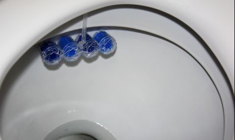Слагали сме грешно ароматизатора на тоалетната чиния (ВИДЕО) - 1