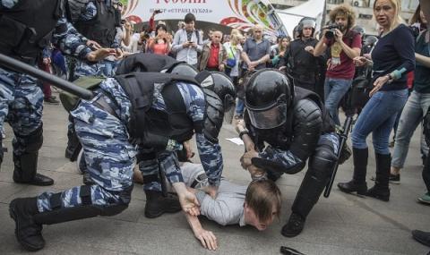 Затвор за протестиращи в Русия - 1