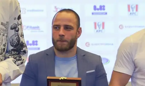 Иван Хърков спечели медал на световното първенство по самбо в Киргизстан - 1