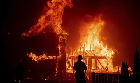 Огненият ад се завърна в Калифорния (СНИМКИ) - 1