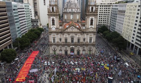 Голяма демонстрация в Бразилия - 1