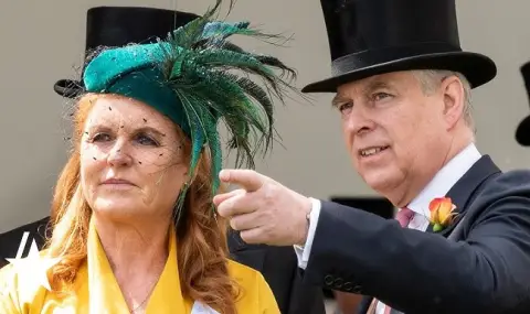 Забраниха на Андрю да язди кон, бившата му жена Сара Фъргюсън е застрашена от арест, ако се върне на Острова - 1