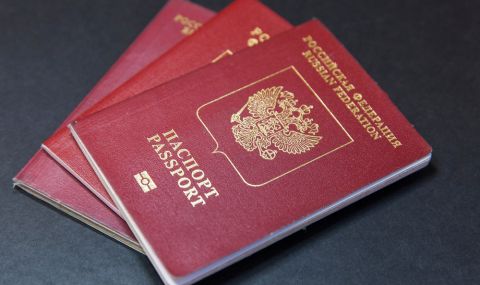 300 000 украинци са получили руски паспорти от началото на войната в Украйна - 1
