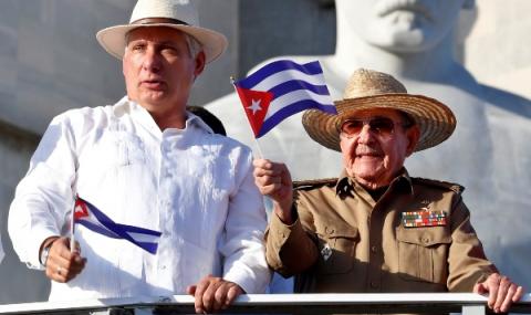 САЩ със санкции за Раул Кастро - 1