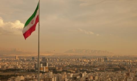 Иран празнува на фона на санкциите - 1