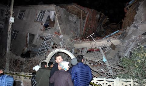 20 са жертвите на земетресението в Турция - 1