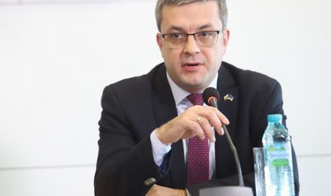 Тома Биков, ГЕРБ: Би било безотговорно правителството да подаде оставка сега - 1