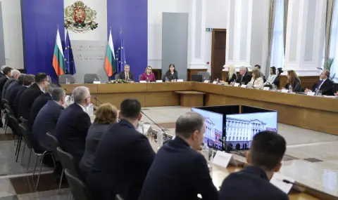 Гюров към областните управители: Очаквам от Вас безпристрастност и максимално добра организация за честни избори - 1