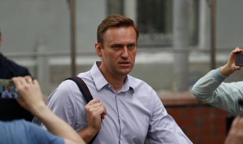 Арестуваха Навални, докато излиза от ареста - 1