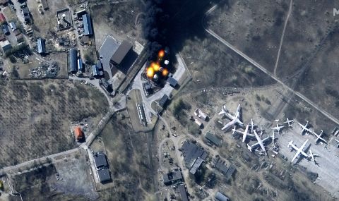 Украинската армия си върна най-важното летище - 1