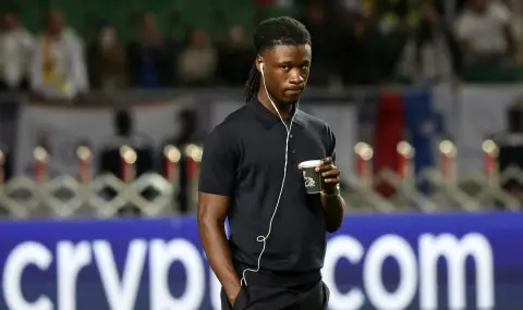 Едуардо Камавинга напусна лагера на "петлите" - 1