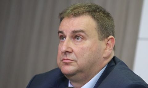 Емил Радев: Националният интерес в РСМ не бива да е заложник на задкулисни договорки - 1