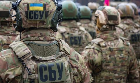 Украинските сили за сигурност разбиха мрежа за проституция, управлявана от миграционни служители  - 1