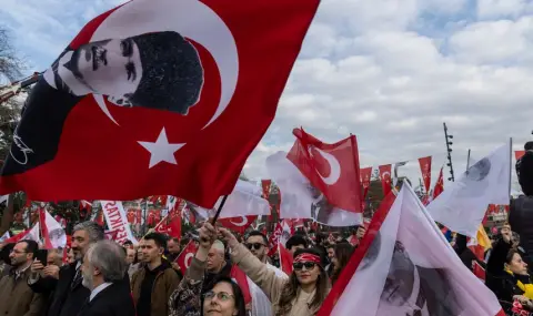 Днес Турция чества 105 години от деня за възпоменание на Ататюрк  - 1