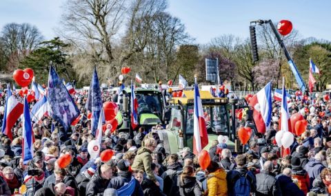 Над 700 арестувани в Хага при протест на екоактивисти - 1