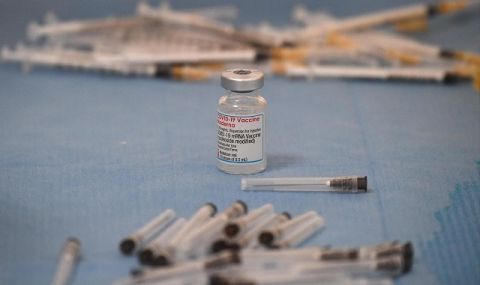 EMA препоръча трета доза от ваксината на Moderna - 1