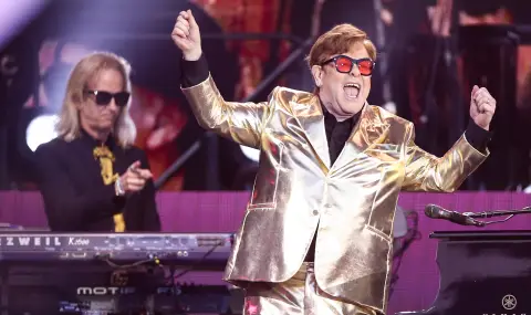 Сър Елтън Джон отбеляза 35 години трезвеност - 1