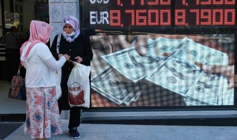 Истанбулската фондова борса за кратко спря котировките - 1